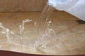 德阳市漏水维修 免砸砖防水材料该如何施工